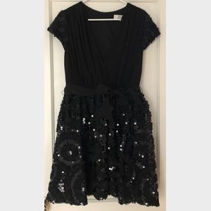 Black Cap Sleeve Sequin Cocktail Dress